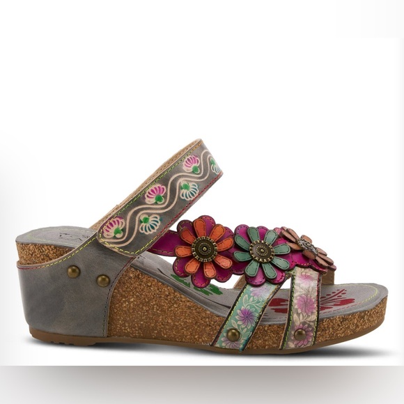 L’Artiste Delight Slide Sandals - Picture 2 of 5